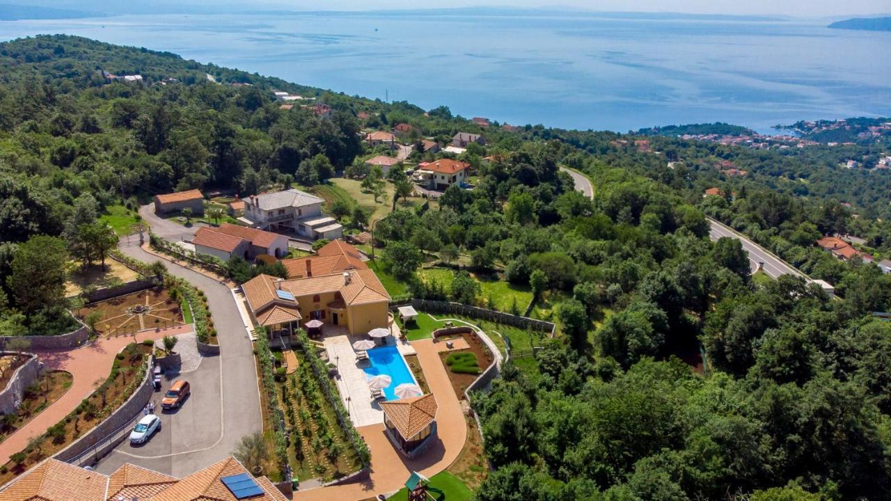 Apartments Villa Bv Opatija Extérieur photo