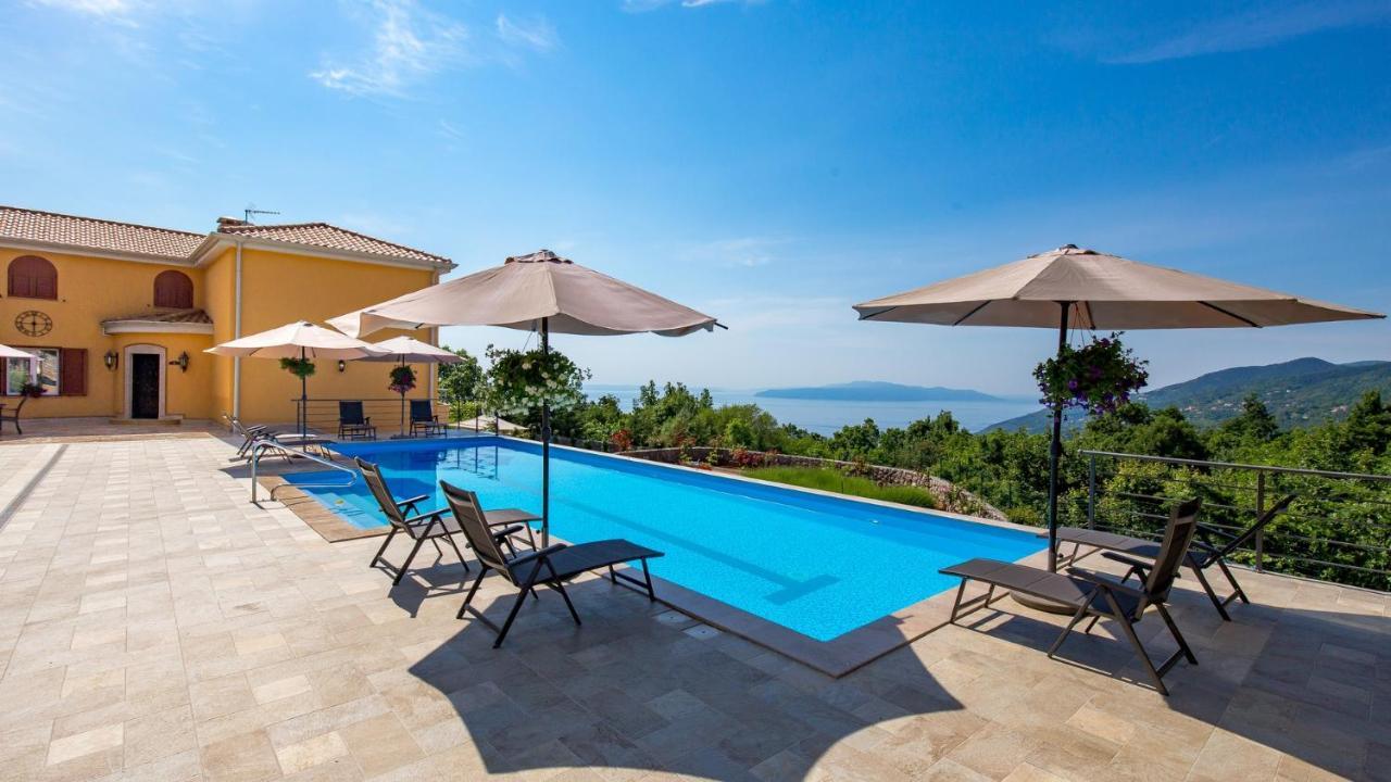 Apartments Villa Bv Opatija Extérieur photo