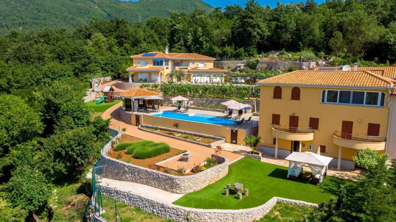 Apartments Villa Bv Opatija Extérieur photo