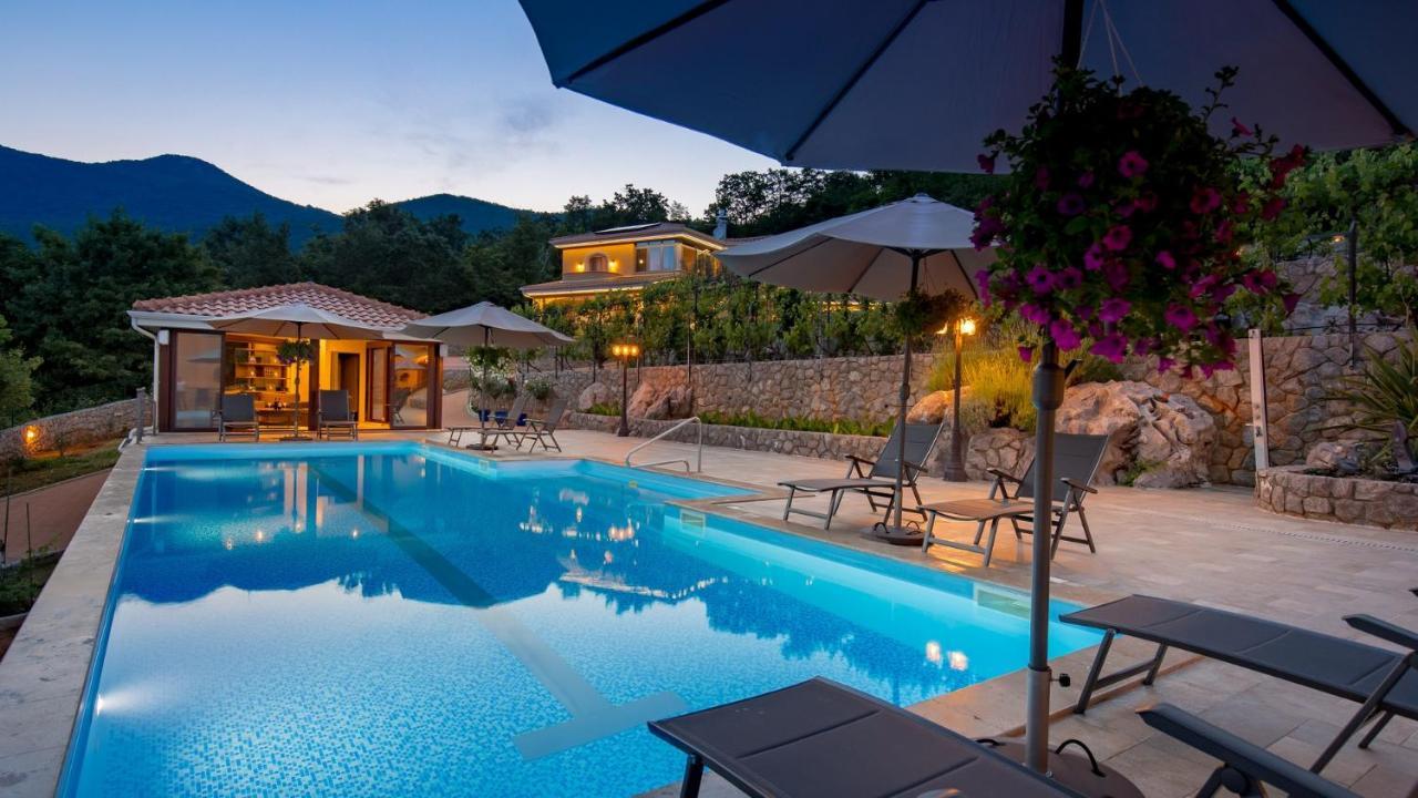 Apartments Villa Bv Opatija Extérieur photo